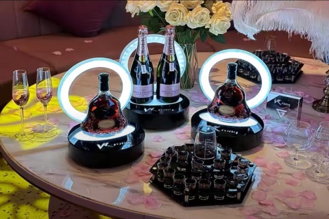 贺州KTV招聘模特，逐梦财富开启便装上班新征程